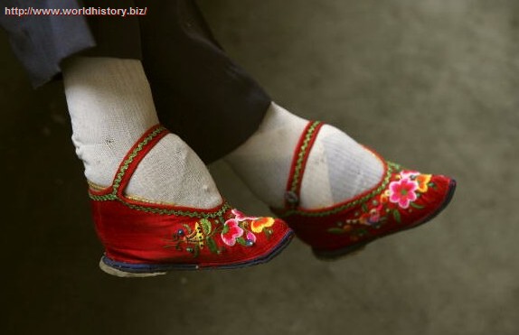 Chinese Lotus Feet