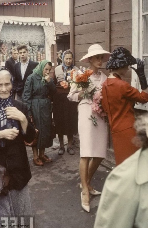 Christian Dior in Moscow. 1959.