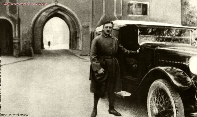 Adolf Hitler (1889 – 1945, Austrian-born German) 
